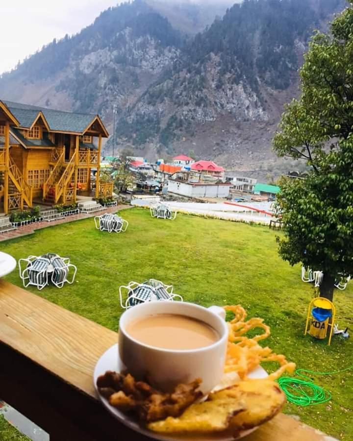 Swiss Wood Cottages 纳兰恩 外观 照片
