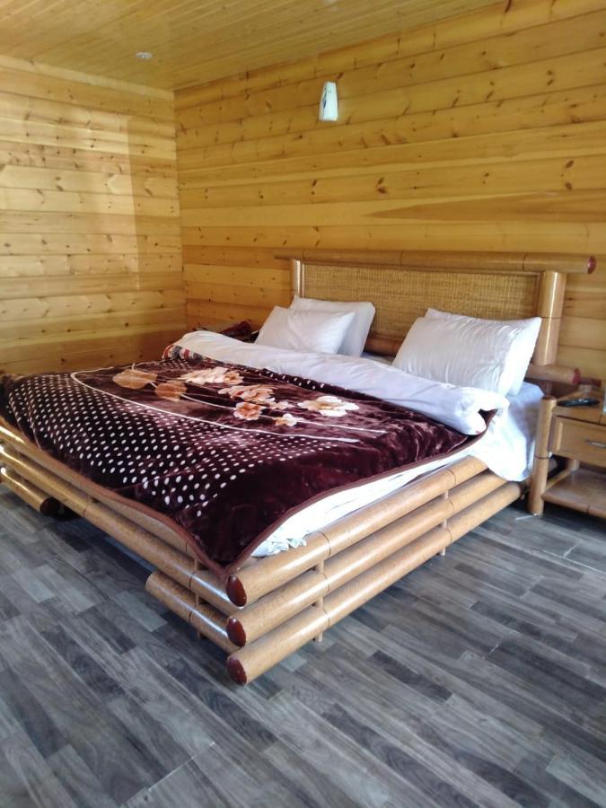 Swiss Wood Cottages 纳兰恩 外观 照片