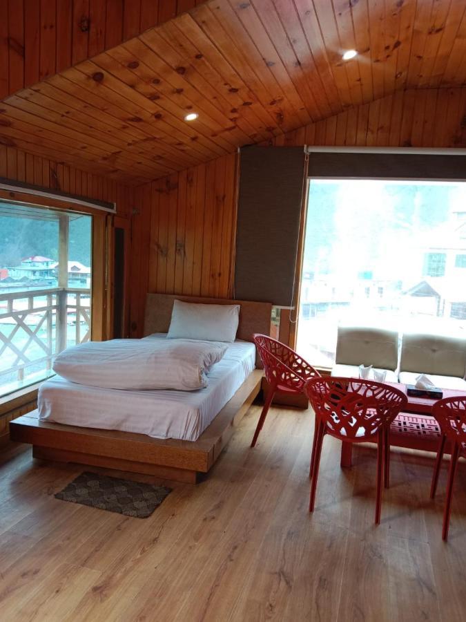 Swiss Wood Cottages 纳兰恩 外观 照片