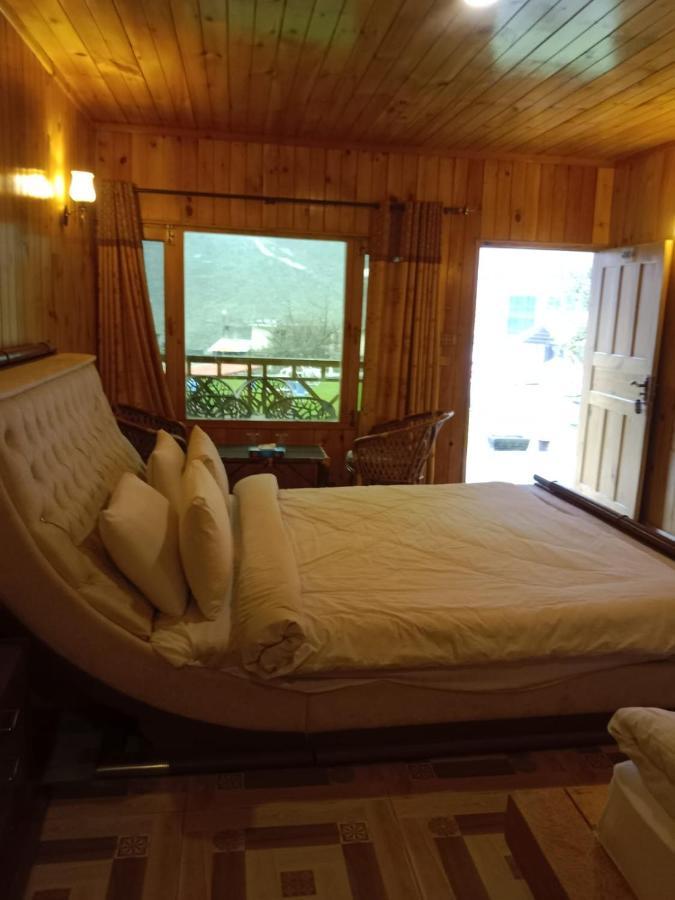 Swiss Wood Cottages 纳兰恩 外观 照片