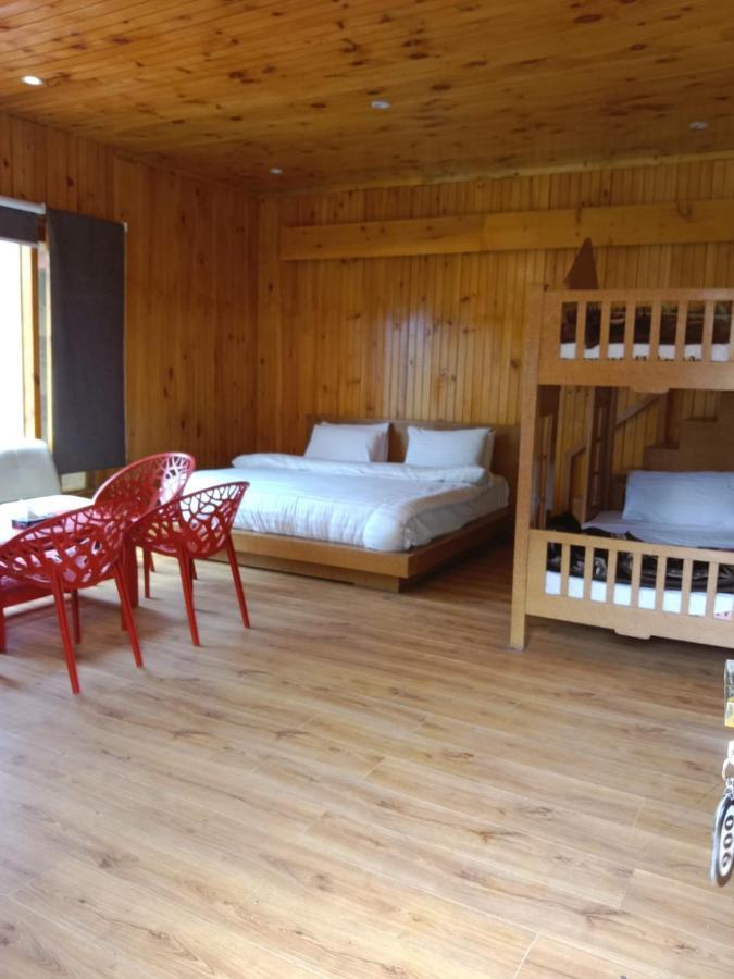 Swiss Wood Cottages 纳兰恩 外观 照片